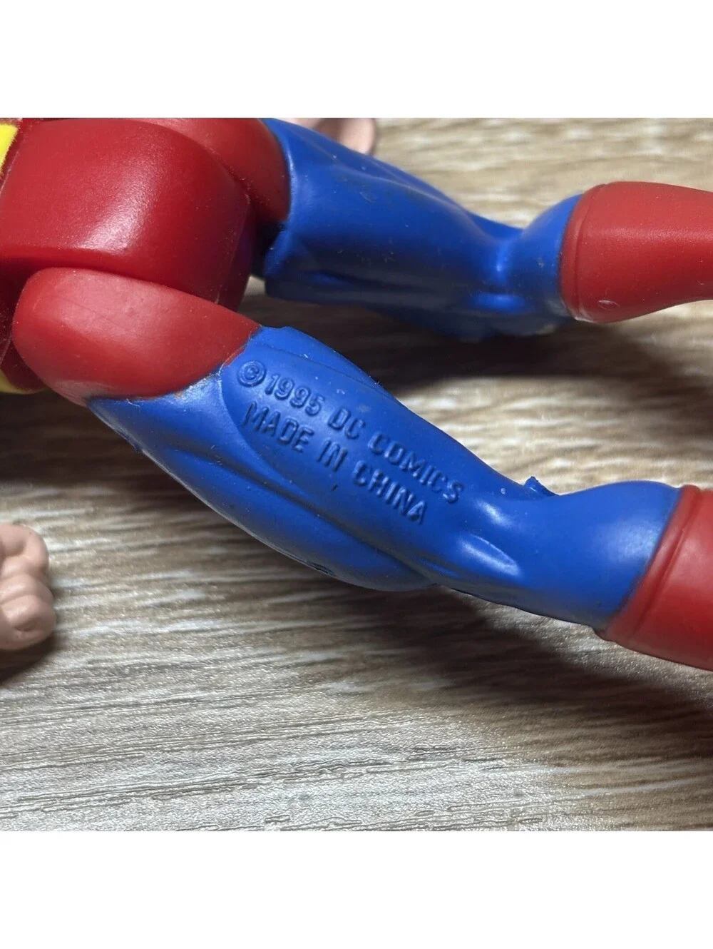 Vintage 1995 Kenner Superman Battle Damage Action Figure Man of Steel Mullet 90s